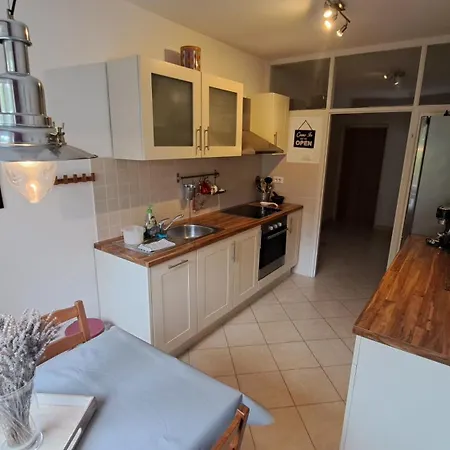 Apartment Opatija * אופטיה